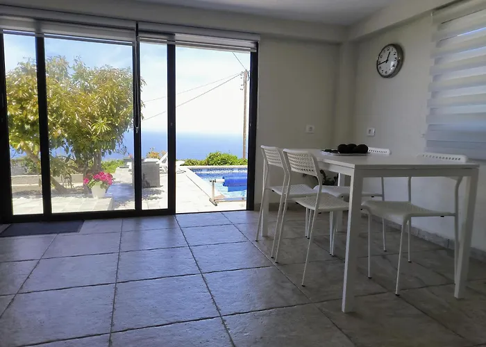 Guayonje Costa * סנטה קרוז דה טנריף